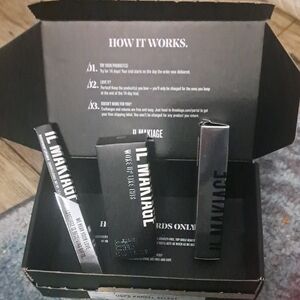 IL MAKIAGE Black and Silver Makeup Collection